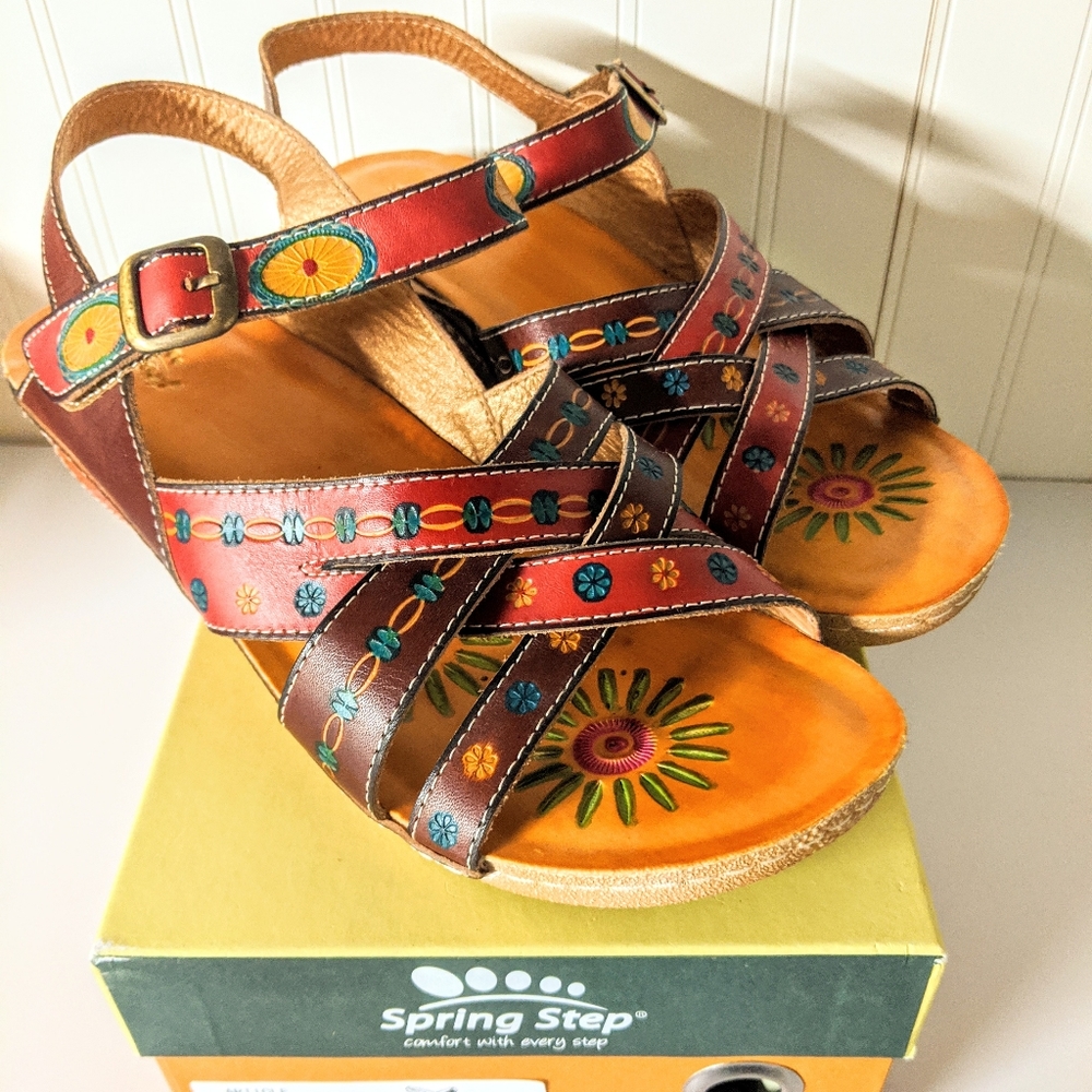 L'artiste by Spring step sandals size 9